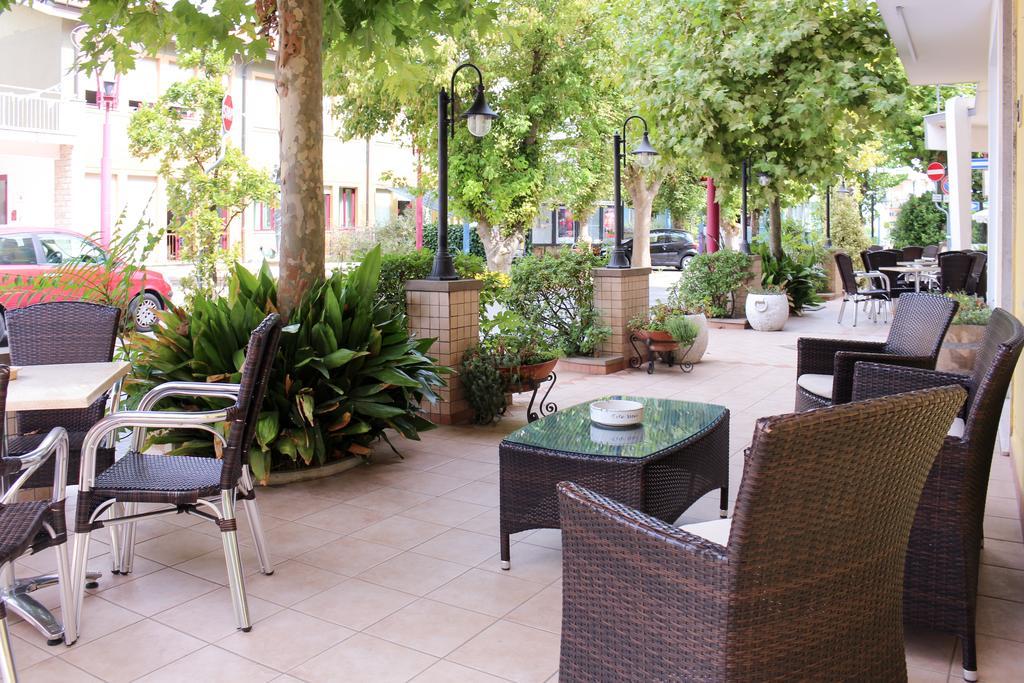 Hotel Buda Bellaria-Igea Marina Exterior photo
