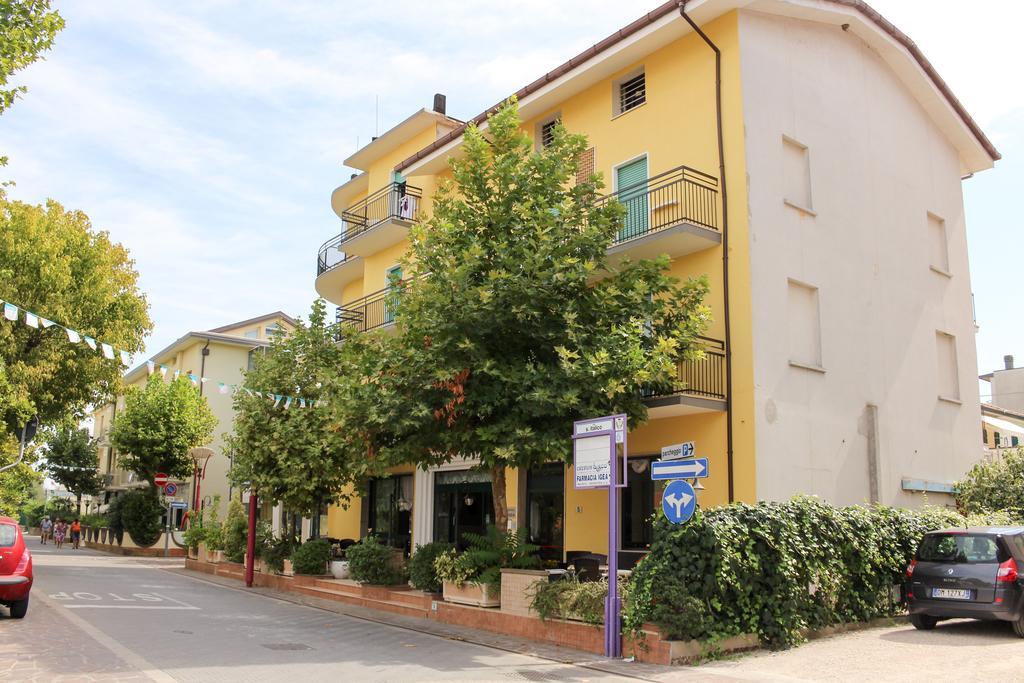 Hotel Buda Bellaria-Igea Marina Exterior photo